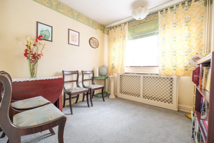 Images for Vernon Close, Orpington EAID:11e514c9f7e99906cb8dd0ceb0e9edcf BID:1