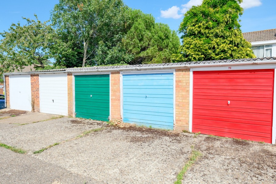 Images for High Street, Farnborough EAID:11e514c9f7e99906cb8dd0ceb0e9edcf BID:1