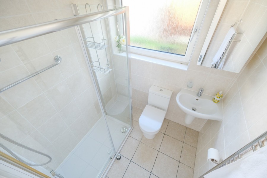 Images for High Street, Farnborough EAID:11e514c9f7e99906cb8dd0ceb0e9edcf BID:1