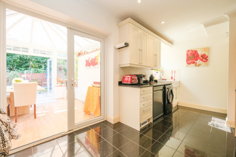 Images for Thorndon Close, Orpington EAID:11e514c9f7e99906cb8dd0ceb0e9edcf BID:1