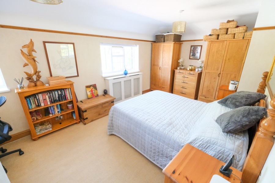 Images for Thorndon Close, Orpington EAID:11e514c9f7e99906cb8dd0ceb0e9edcf BID:1