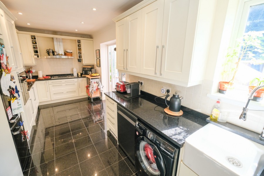 Images for Thorndon Close, Orpington EAID:11e514c9f7e99906cb8dd0ceb0e9edcf BID:1