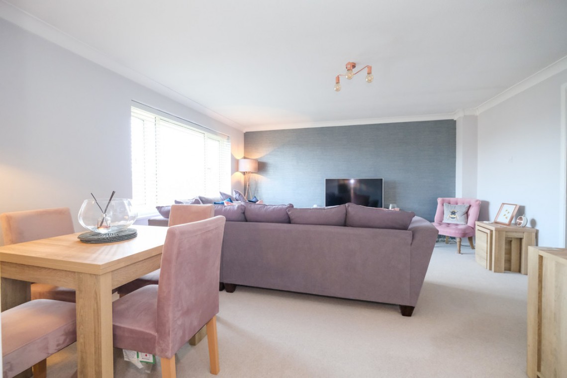 Images for Glendower Crescent, Orpington EAID:11e514c9f7e99906cb8dd0ceb0e9edcf BID:1