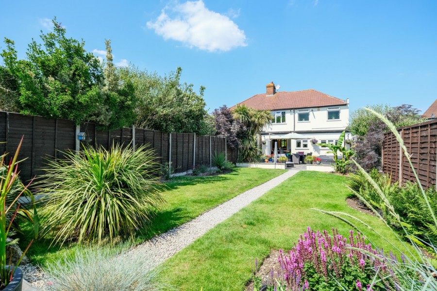 Images for Old Priory Avenue, Orpington EAID:11e514c9f7e99906cb8dd0ceb0e9edcf BID:1