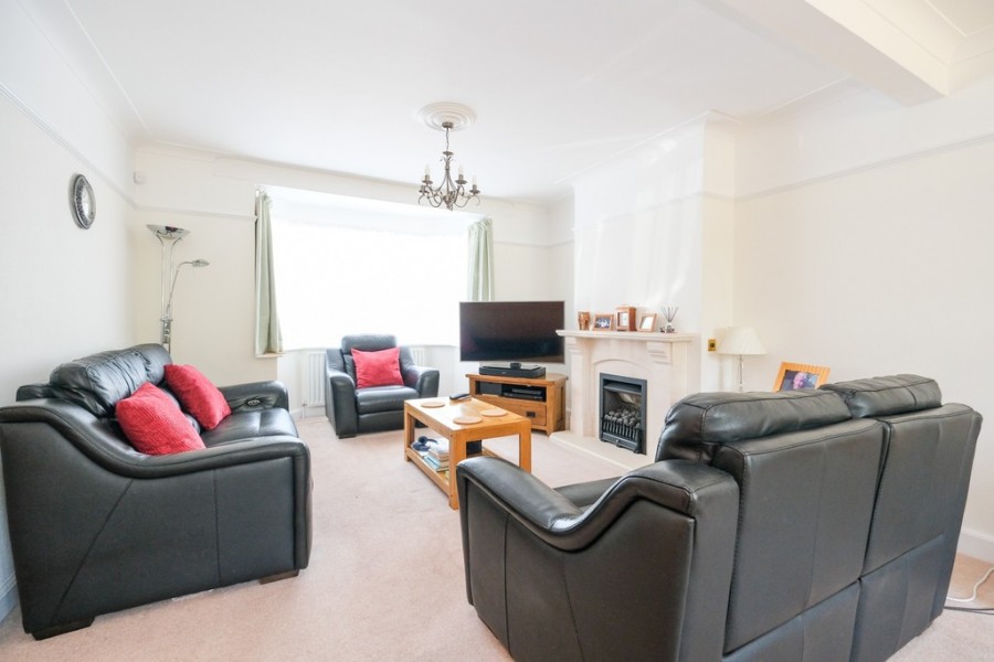 Images for Hillcrest Road, Orpington EAID:11e514c9f7e99906cb8dd0ceb0e9edcf BID:1
