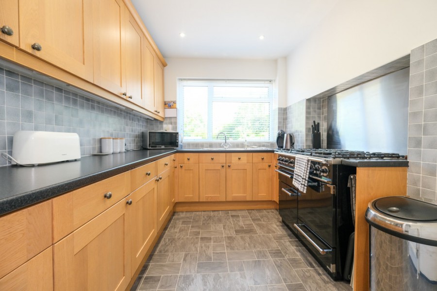 Images for Hillcrest Road, Orpington EAID:11e514c9f7e99906cb8dd0ceb0e9edcf BID:1