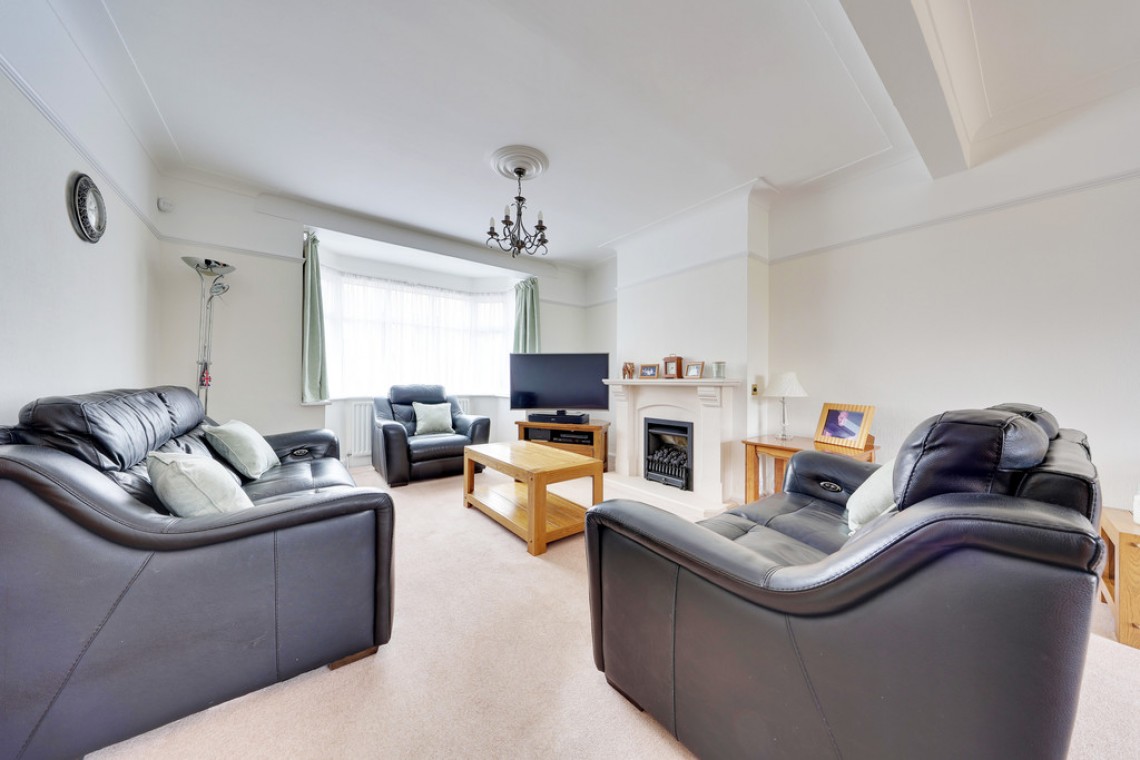 Images for Hillcrest Road, Orpington EAID:11e514c9f7e99906cb8dd0ceb0e9edcf BID:1