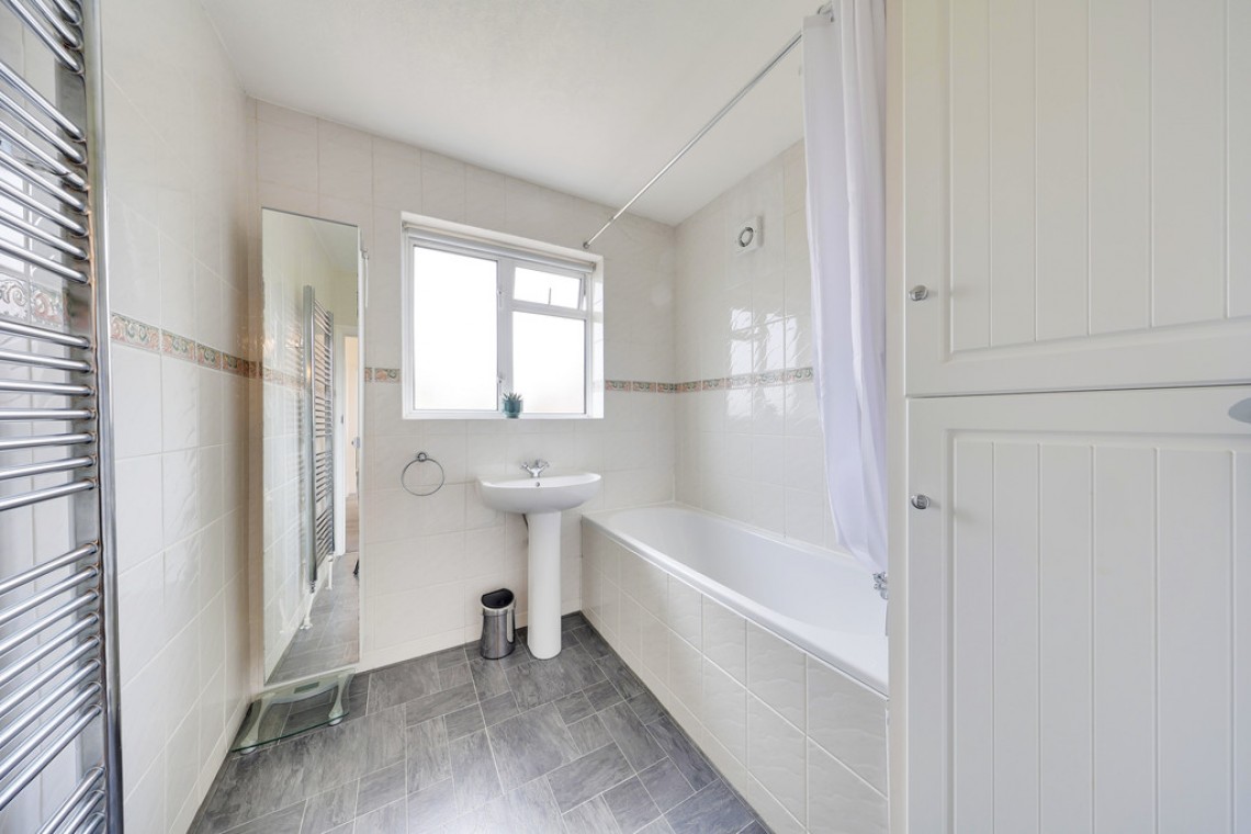 Images for Hillcrest Road, Orpington EAID:11e514c9f7e99906cb8dd0ceb0e9edcf BID:1