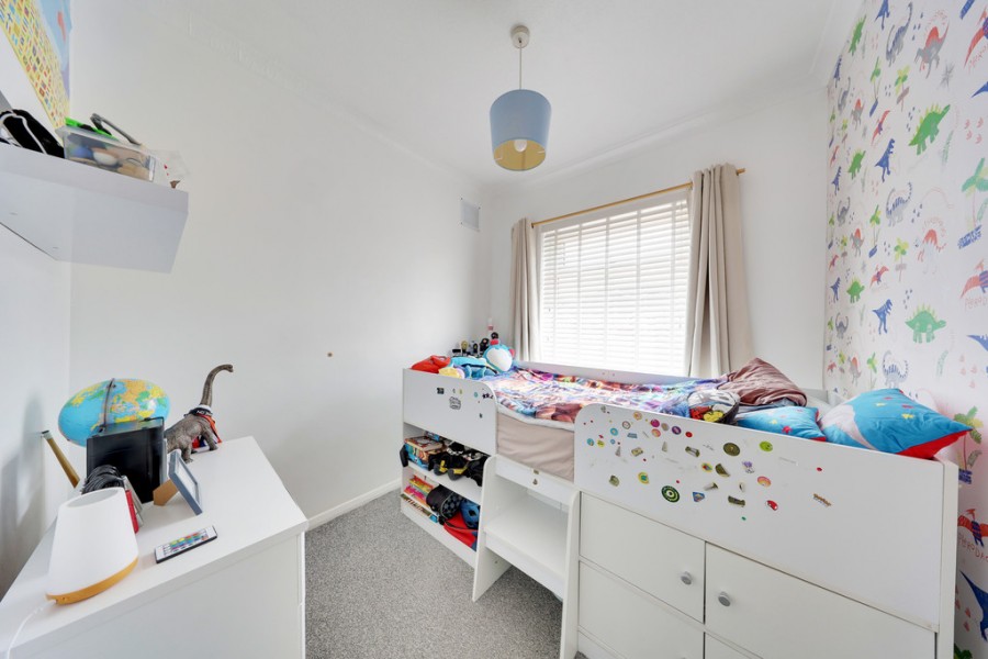 Images for Edmunds Avenue, Orpington EAID:11e514c9f7e99906cb8dd0ceb0e9edcf BID:1