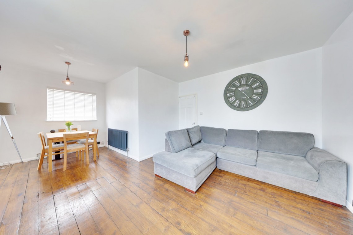 Images for Edmunds Avenue, Orpington EAID:11e514c9f7e99906cb8dd0ceb0e9edcf BID:1