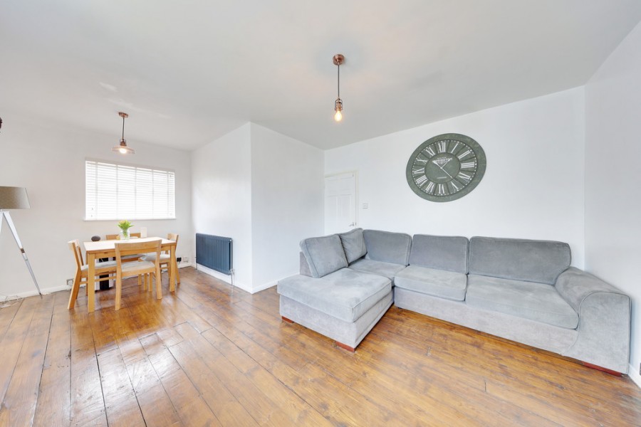 Images for Edmunds Avenue, Orpington EAID:11e514c9f7e99906cb8dd0ceb0e9edcf BID:1