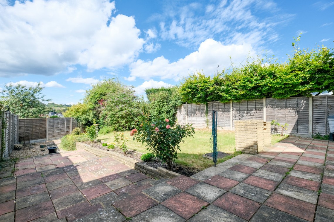 Images for Glentrammon Avenue, Orpington EAID:11e514c9f7e99906cb8dd0ceb0e9edcf BID:1