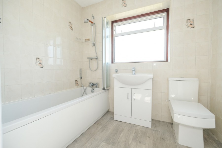 Images for Glentrammon Avenue, Orpington EAID:11e514c9f7e99906cb8dd0ceb0e9edcf BID:1