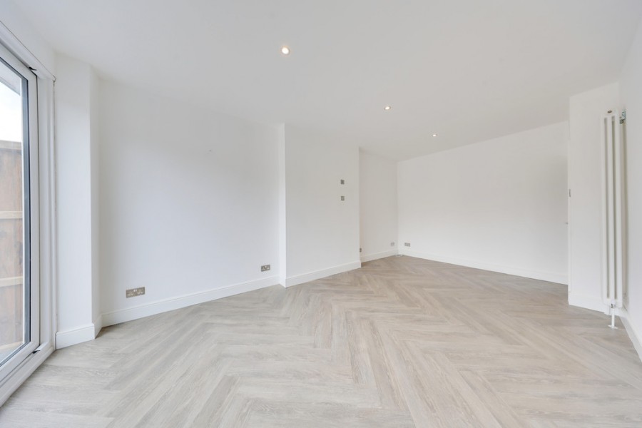 Images for Andover Road, Orpington EAID:11e514c9f7e99906cb8dd0ceb0e9edcf BID:1