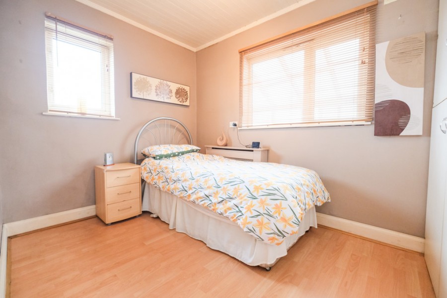 Images for Somerden Road, Orpington EAID:11e514c9f7e99906cb8dd0ceb0e9edcf BID:1
