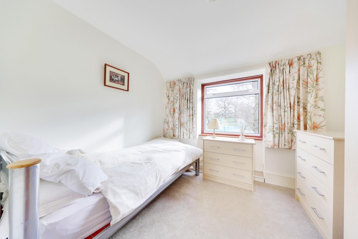 Images for Grasmere Avenue, Orpington EAID:11e514c9f7e99906cb8dd0ceb0e9edcf BID:1