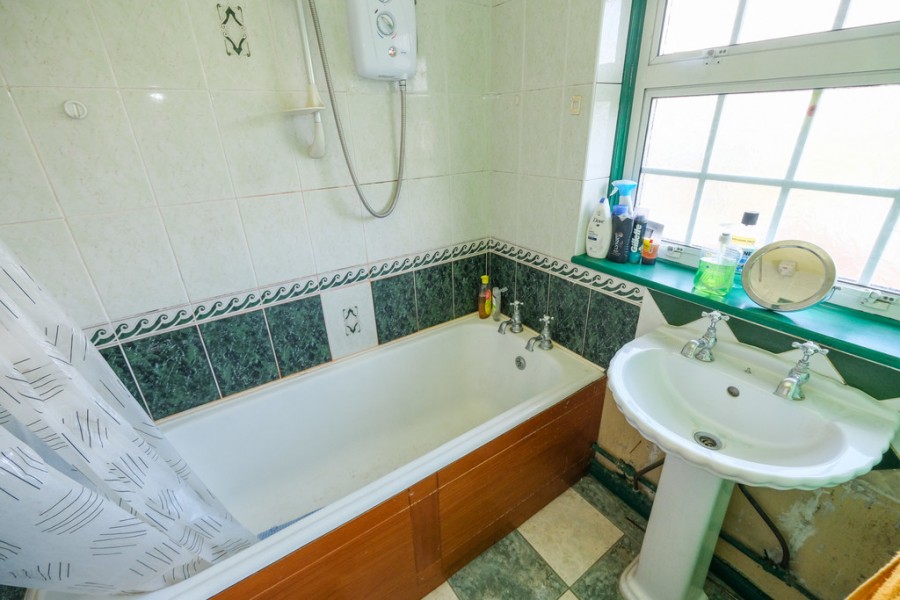 Images for Petten Grove, Orpington EAID:11e514c9f7e99906cb8dd0ceb0e9edcf BID:1