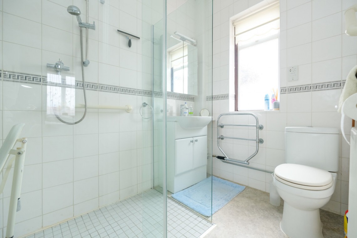 Images for Northfield Avenue, Orpington EAID:11e514c9f7e99906cb8dd0ceb0e9edcf BID:1