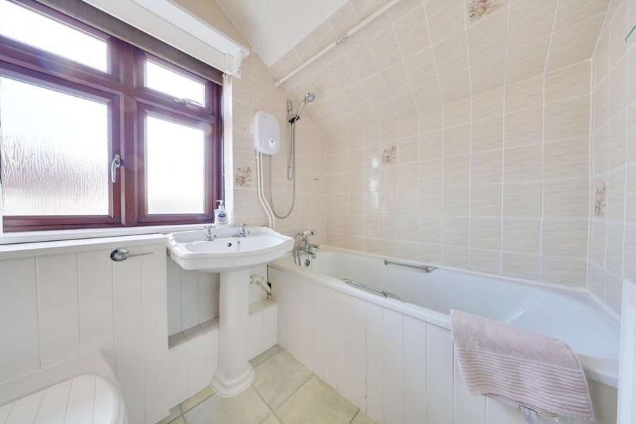 Images for Oakdene Road, Orpington EAID:11e514c9f7e99906cb8dd0ceb0e9edcf BID:1