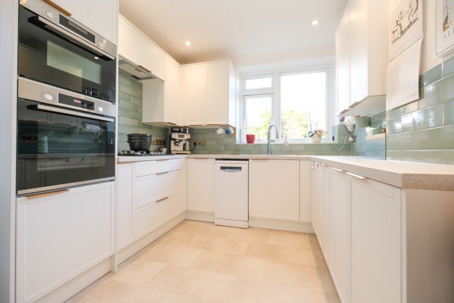 Images for Leesons Hill, Orpington EAID:11e514c9f7e99906cb8dd0ceb0e9edcf BID:1