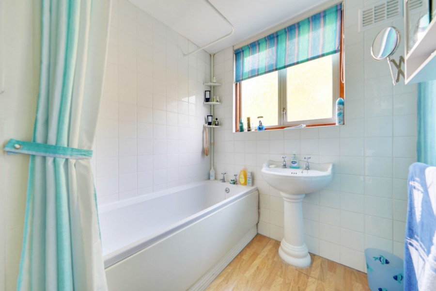 Images for Glentrammon Avenue, Orpington EAID:11e514c9f7e99906cb8dd0ceb0e9edcf BID:1