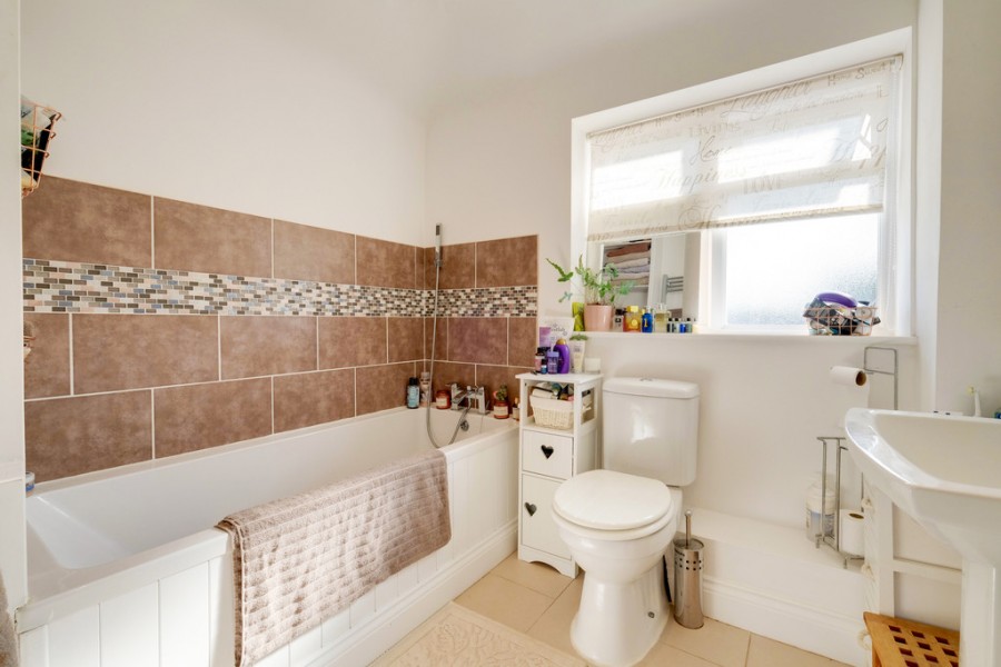 Images for Poverest Road, Orpington EAID:11e514c9f7e99906cb8dd0ceb0e9edcf BID:1