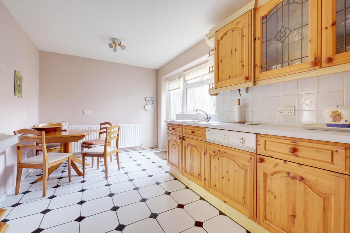 Images for Stowting Road, Orpington EAID:11e514c9f7e99906cb8dd0ceb0e9edcf BID:1
