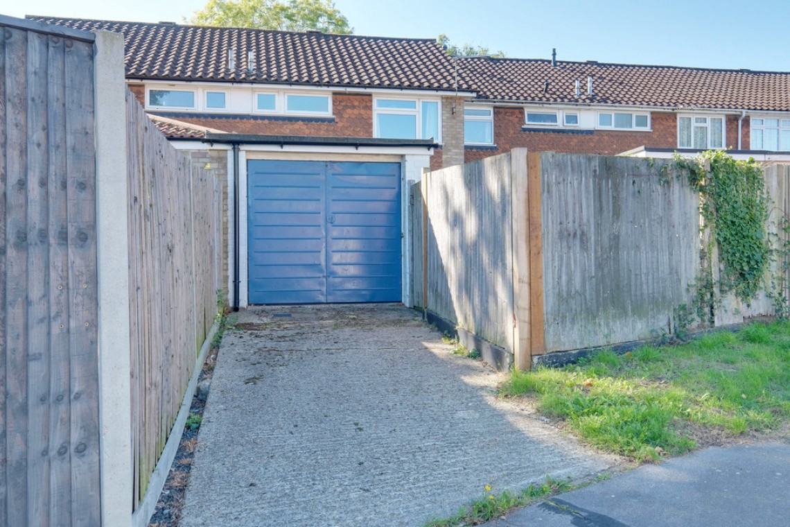 Images for Stowting Road, Orpington EAID:11e514c9f7e99906cb8dd0ceb0e9edcf BID:1