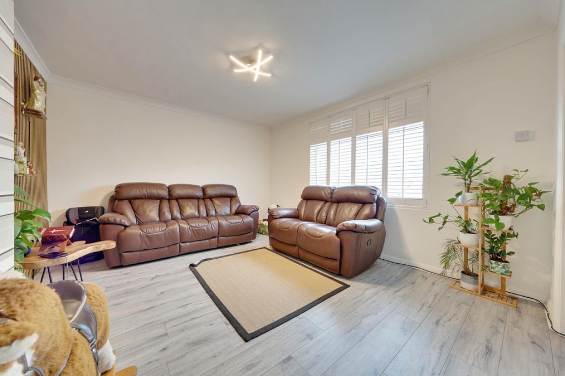 Images for Broomwood Road, Orpington EAID:11e514c9f7e99906cb8dd0ceb0e9edcf BID:1