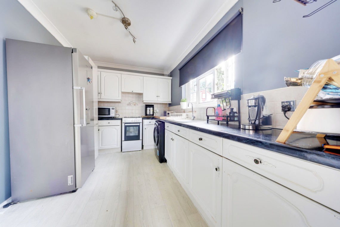 Images for Lullingstone Crescent, Orpington EAID:11e514c9f7e99906cb8dd0ceb0e9edcf BID:1