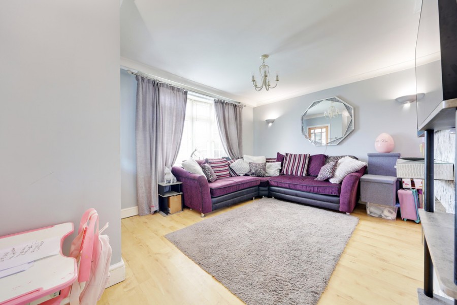 Images for Lullingstone Crescent, Orpington EAID:11e514c9f7e99906cb8dd0ceb0e9edcf BID:1