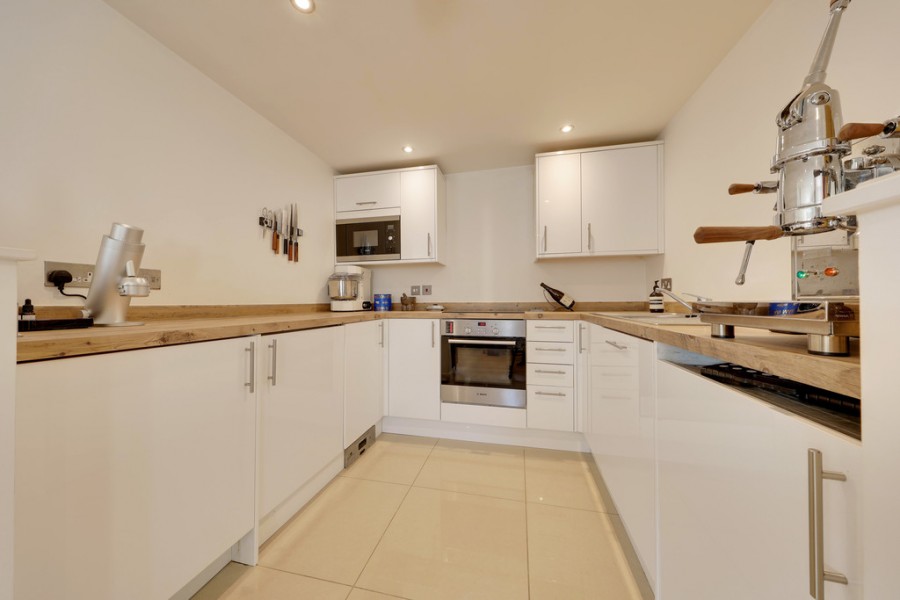 Images for High Street, Green Street Green EAID:11e514c9f7e99906cb8dd0ceb0e9edcf BID:1