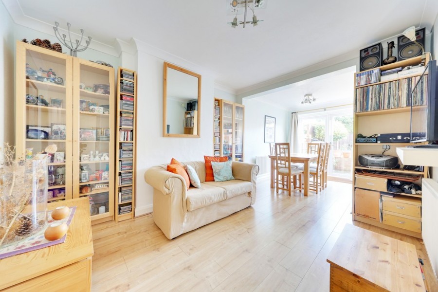 Images for Bassetts Way, Farnborough EAID:11e514c9f7e99906cb8dd0ceb0e9edcf BID:1