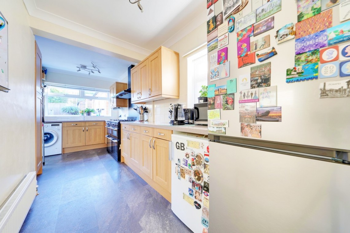 Images for Bassetts Way, Farnborough EAID:11e514c9f7e99906cb8dd0ceb0e9edcf BID:1