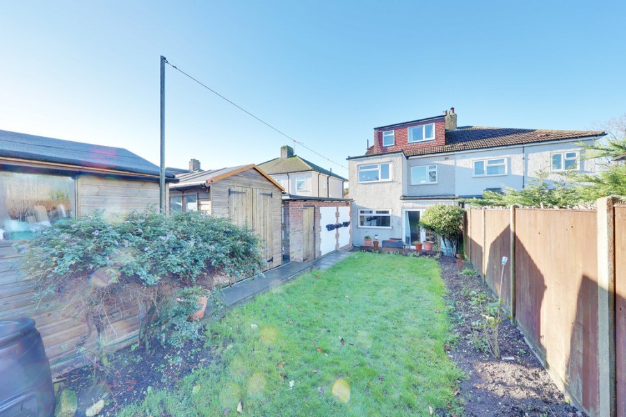 Images for Bassetts Way, Farnborough EAID:11e514c9f7e99906cb8dd0ceb0e9edcf BID:1