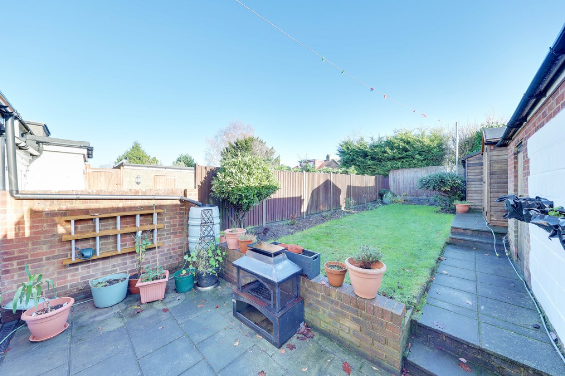Images for Bassetts Way, Farnborough EAID:11e514c9f7e99906cb8dd0ceb0e9edcf BID:1
