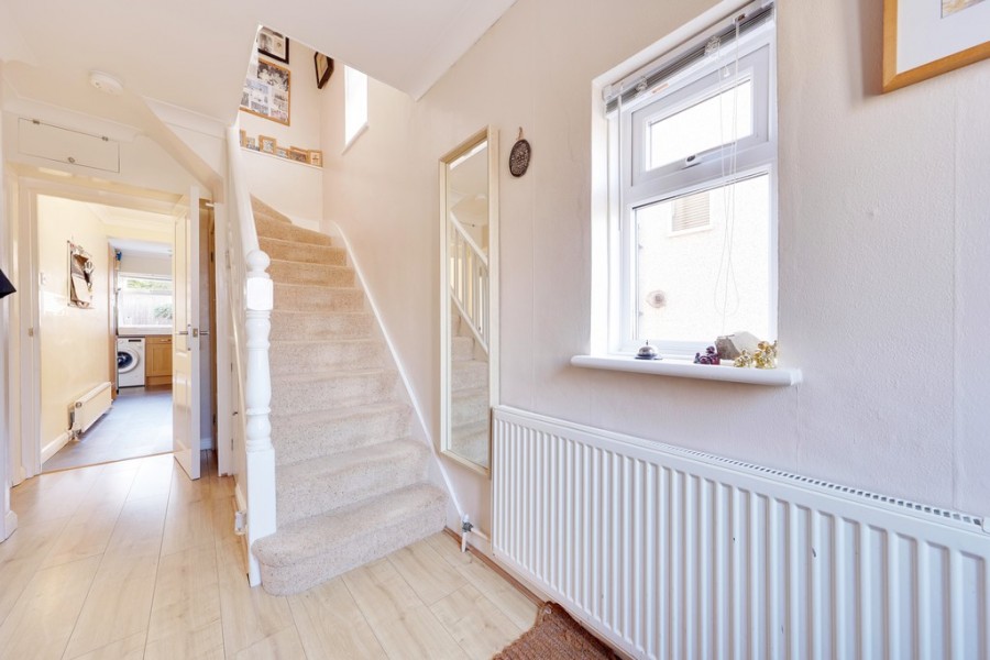 Images for Bassetts Way, Farnborough EAID:11e514c9f7e99906cb8dd0ceb0e9edcf BID:1