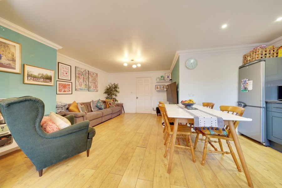 Images for High Street, Orpington EAID:11e514c9f7e99906cb8dd0ceb0e9edcf BID:1