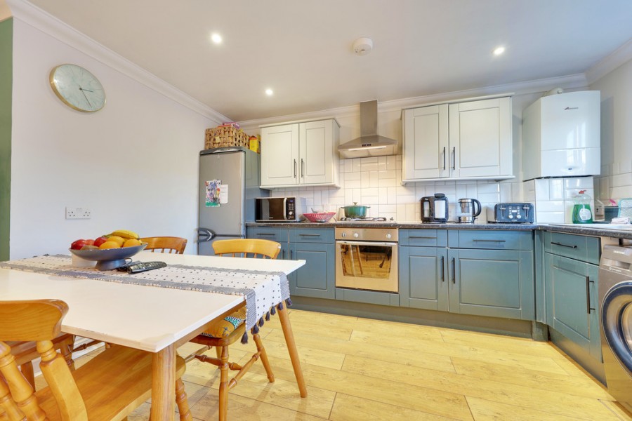 Images for High Street, Orpington EAID:11e514c9f7e99906cb8dd0ceb0e9edcf BID:1