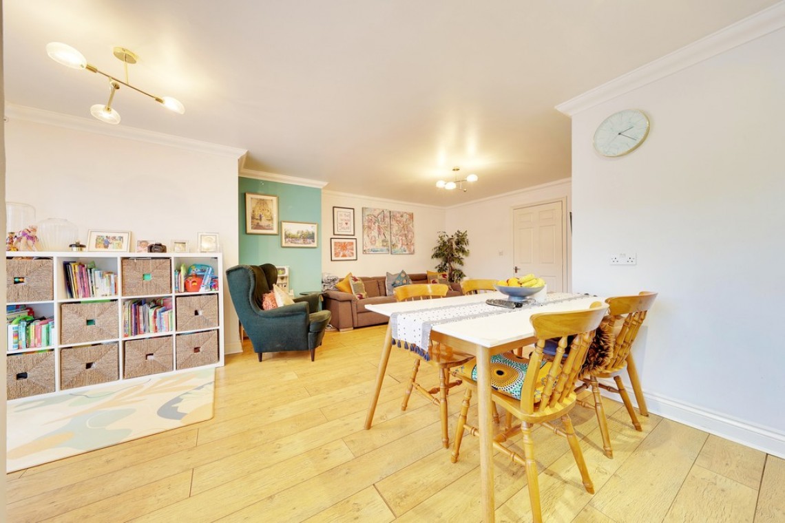 Images for High Street, Orpington EAID:11e514c9f7e99906cb8dd0ceb0e9edcf BID:1