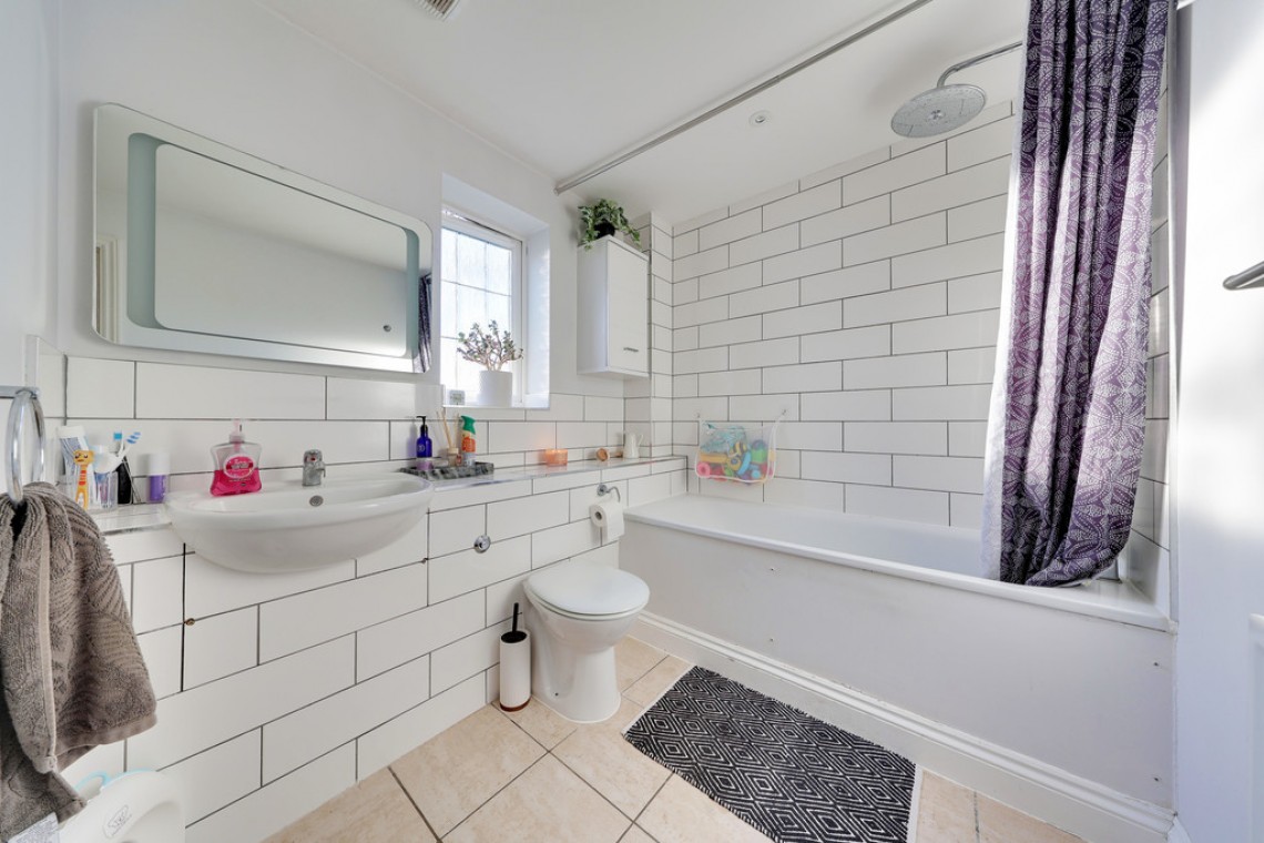 Images for High Street, Orpington EAID:11e514c9f7e99906cb8dd0ceb0e9edcf BID:1