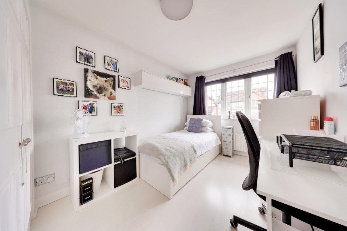 Images for Warnford Road, Orpington EAID:11e514c9f7e99906cb8dd0ceb0e9edcf BID:1