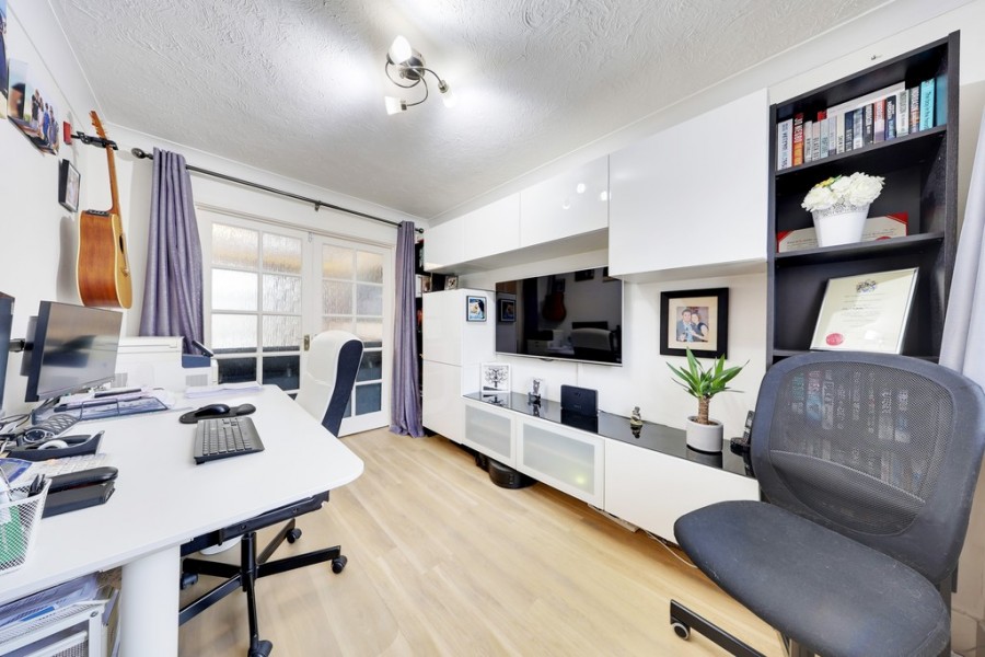 Images for Warnford Road, Orpington EAID:11e514c9f7e99906cb8dd0ceb0e9edcf BID:1