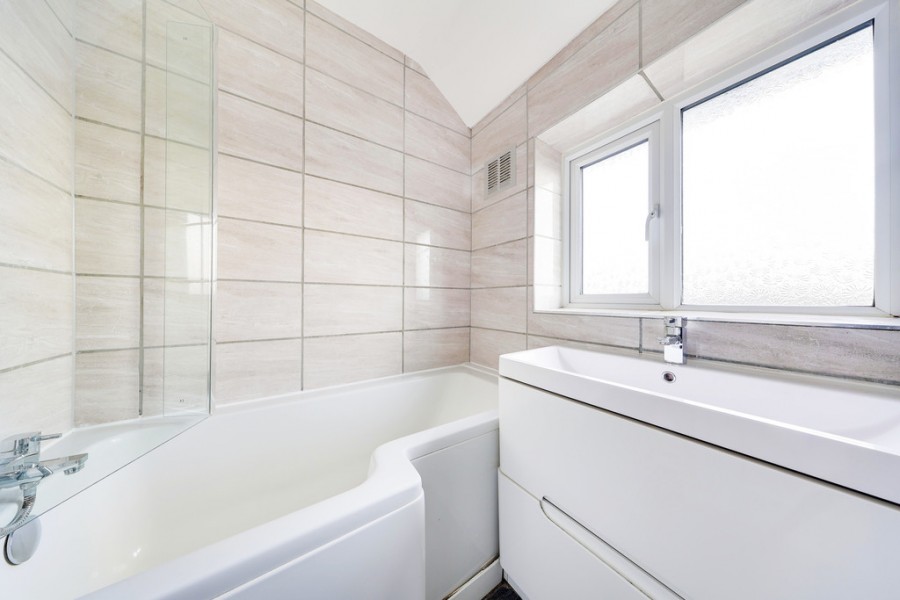 Images for Whippendell Way, Orpington EAID:11e514c9f7e99906cb8dd0ceb0e9edcf BID:1