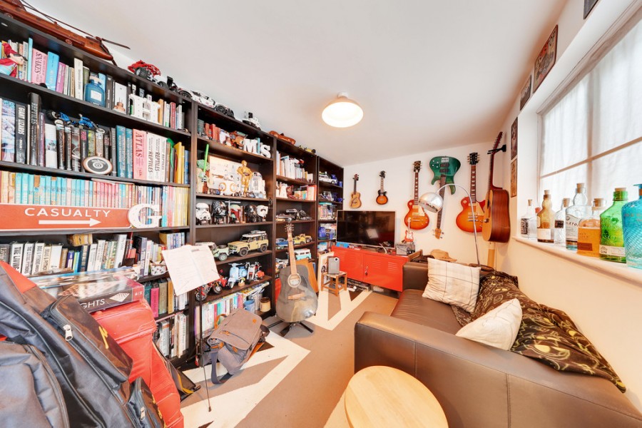 Images for Rookesley Road, Orpington EAID:11e514c9f7e99906cb8dd0ceb0e9edcf BID:1