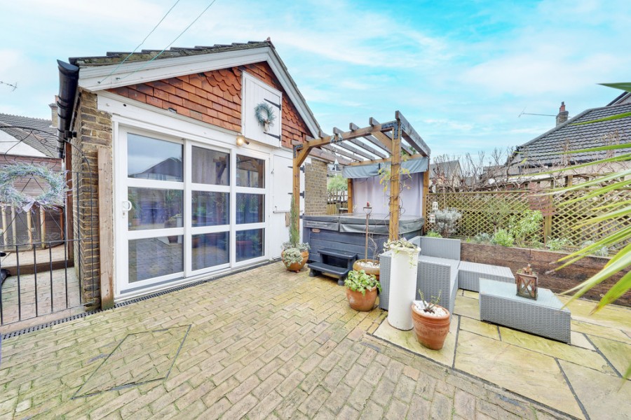 Images for Moorfield Road, Orpington EAID:11e514c9f7e99906cb8dd0ceb0e9edcf BID:1