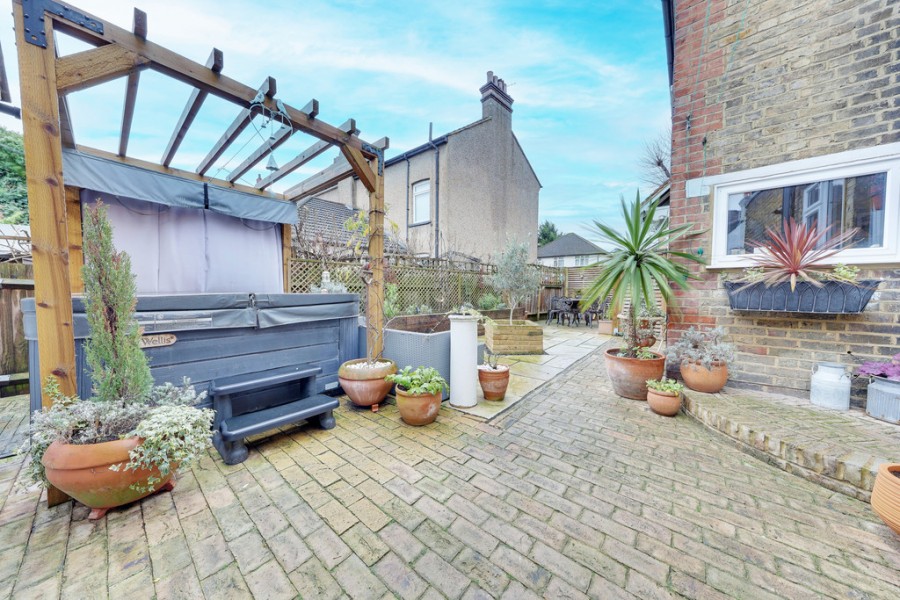 Images for Moorfield Road, Orpington EAID:11e514c9f7e99906cb8dd0ceb0e9edcf BID:1