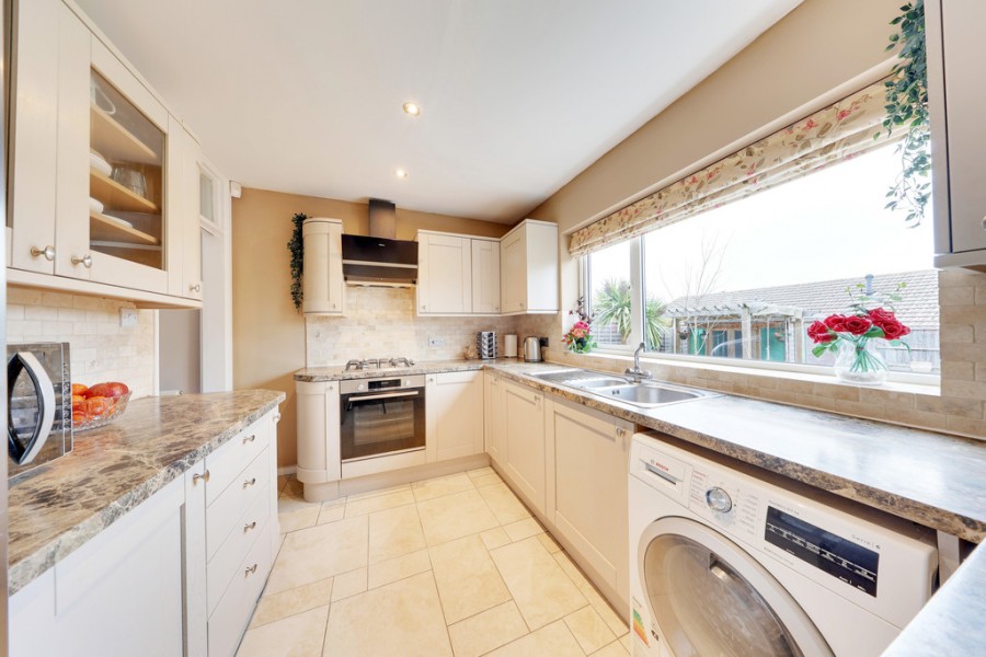 Images for Nicolson Road, Orpington EAID:11e514c9f7e99906cb8dd0ceb0e9edcf BID:1