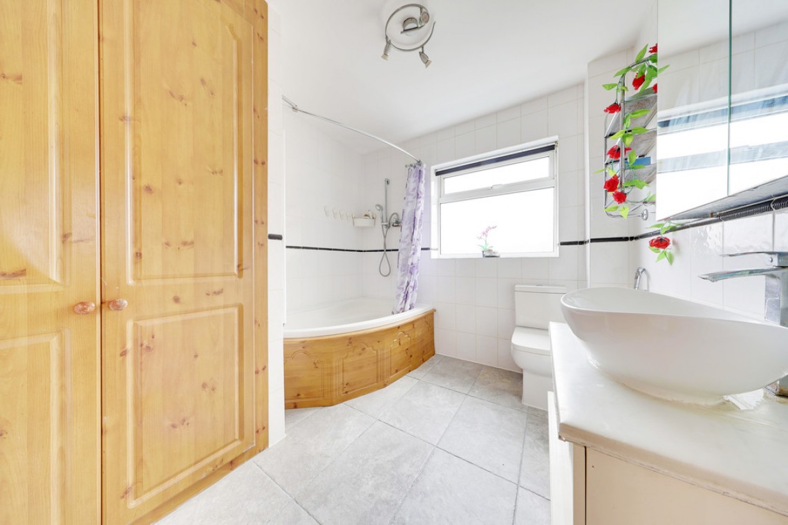 Images for Nicolson Road, Orpington EAID:11e514c9f7e99906cb8dd0ceb0e9edcf BID:1