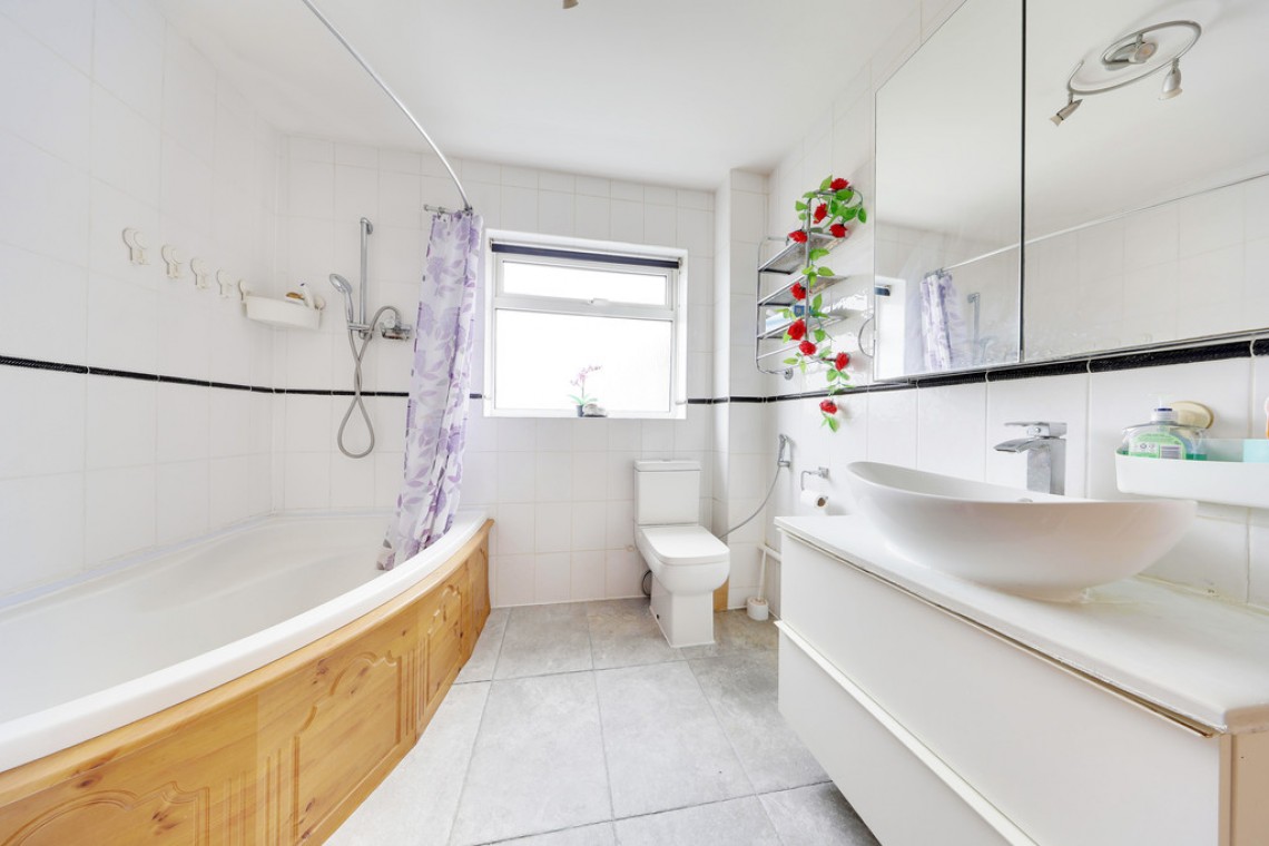 Images for Nicolson Road, Orpington EAID:11e514c9f7e99906cb8dd0ceb0e9edcf BID:1